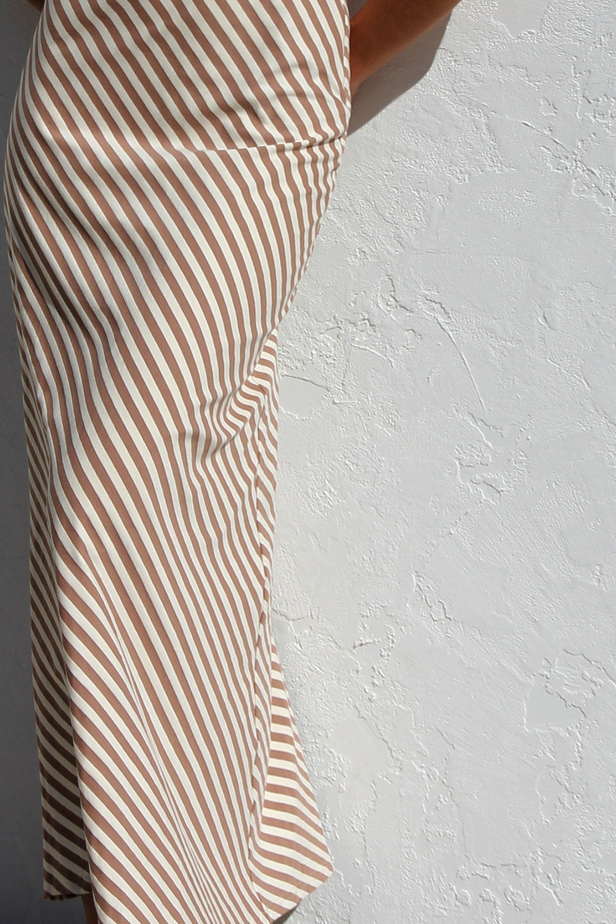 Rocia™ | Summer dress with stripes and an elegant touch