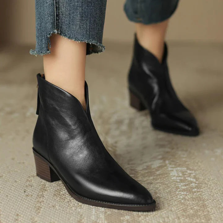 Monvella | Elegant ankle boots