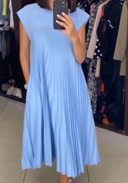 Valeria Elegance – Pleated Dress