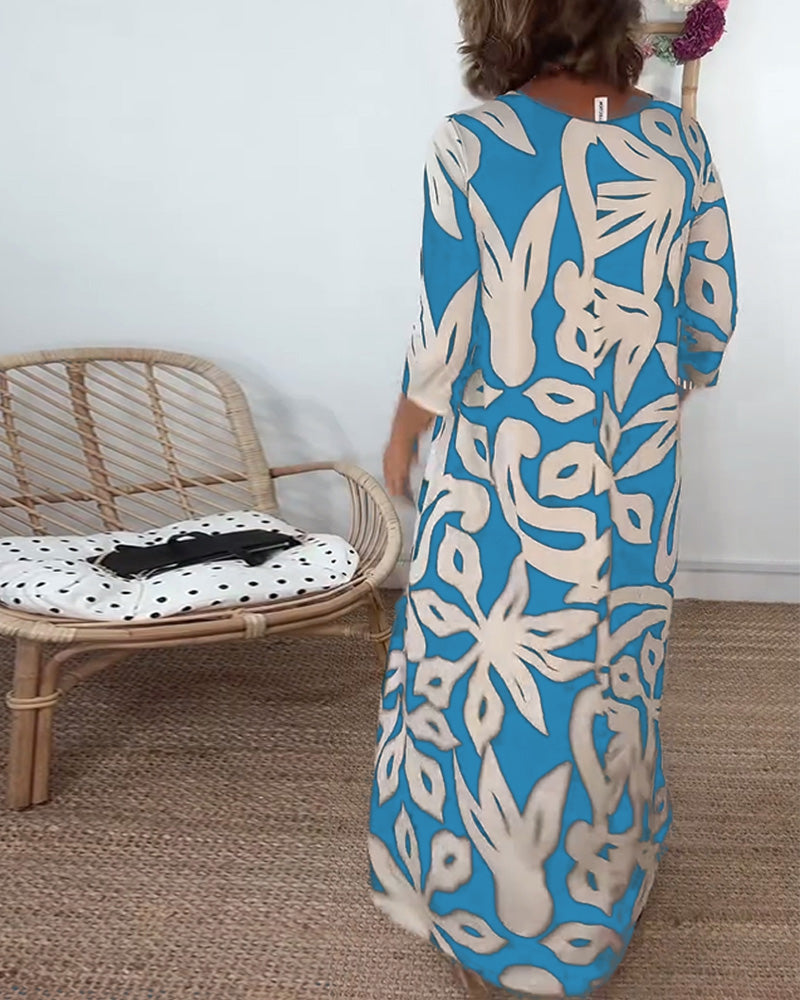 Élégance Amandine – Printed round neck dress with long sleeves