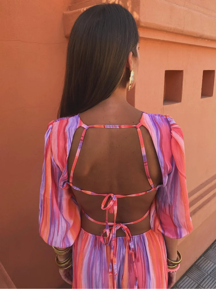 SOLA™ | Enchanting dress with a stylish open back