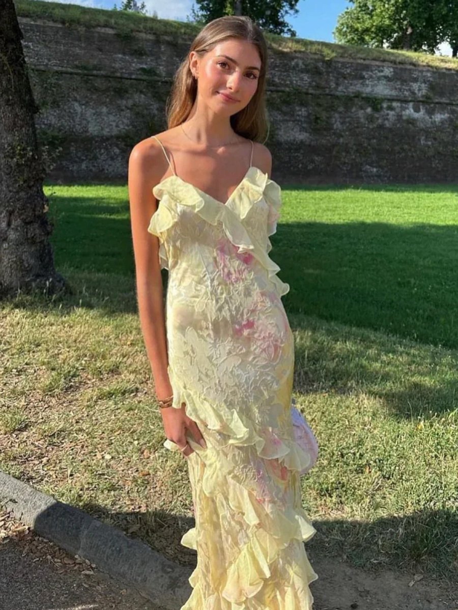 Fabiola | Light Dress with Ruffles