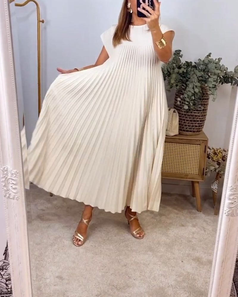 Valeria Elegance – Pleated Dress