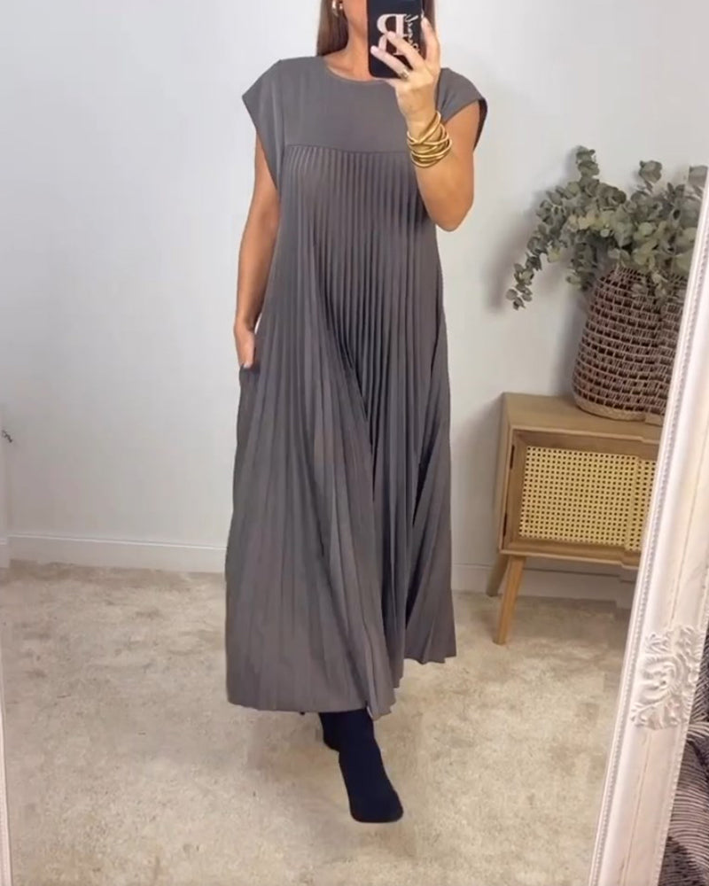 Valeria Elegance – Pleated Dress