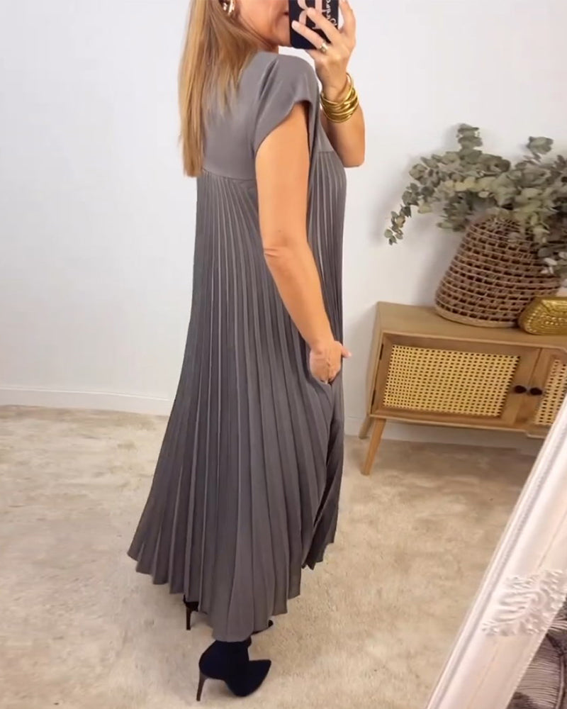 Valeria Elegance – Pleated Dress