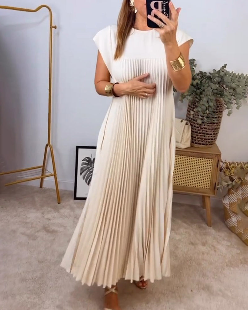 Valeria Elegance – Pleated Dress