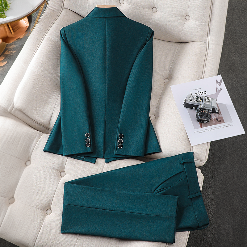 Kristen | Elegant Blazer Ensemble
