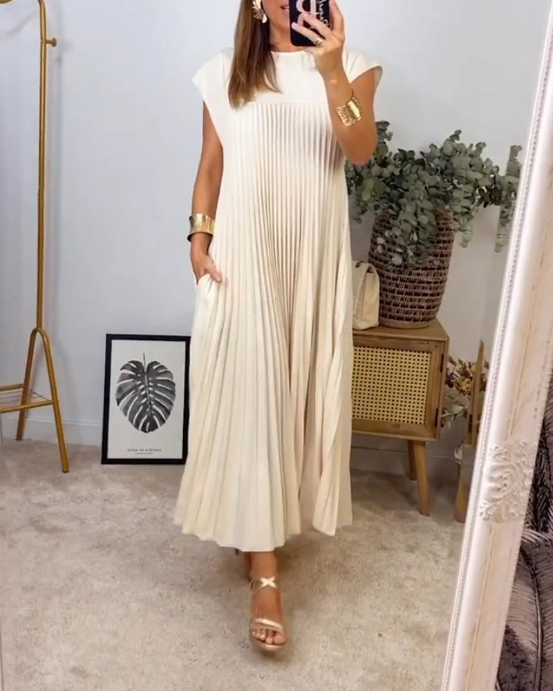 Valeria Elegance – Pleated Dress